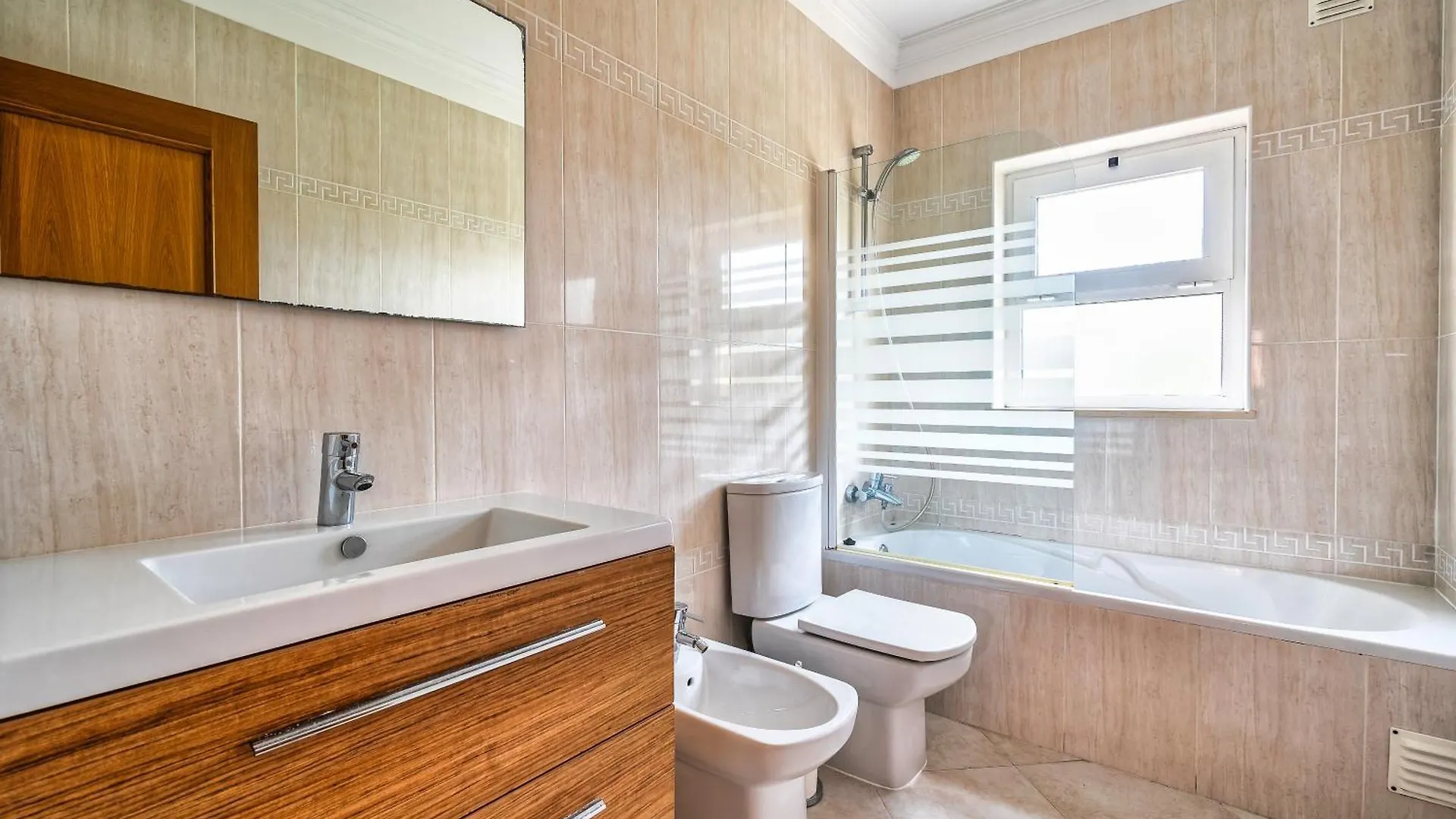 Luxury 4 Bed Villa With Private Pool Oasis Parque, Alvor At16 Portimao